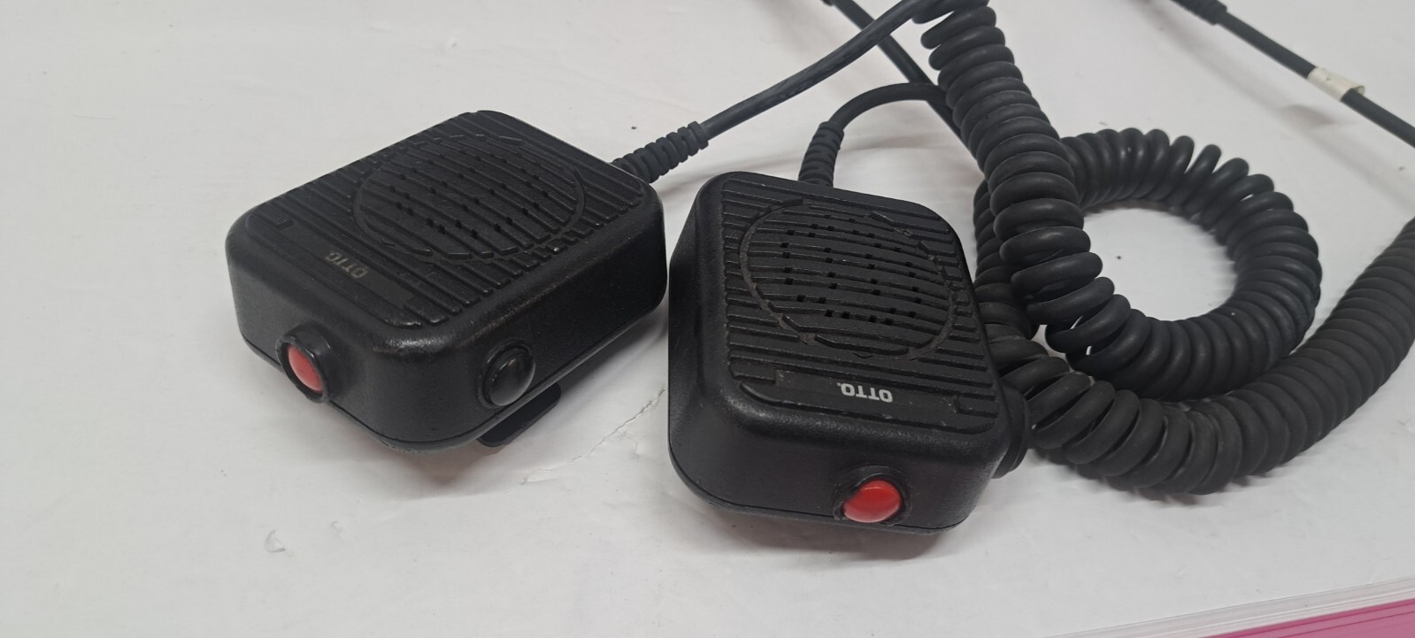 2x  Otto V2-G2EJ211 GENESIS SPEAKER MICROPHONE w/CORD ACTUAL LOT PICTURED
