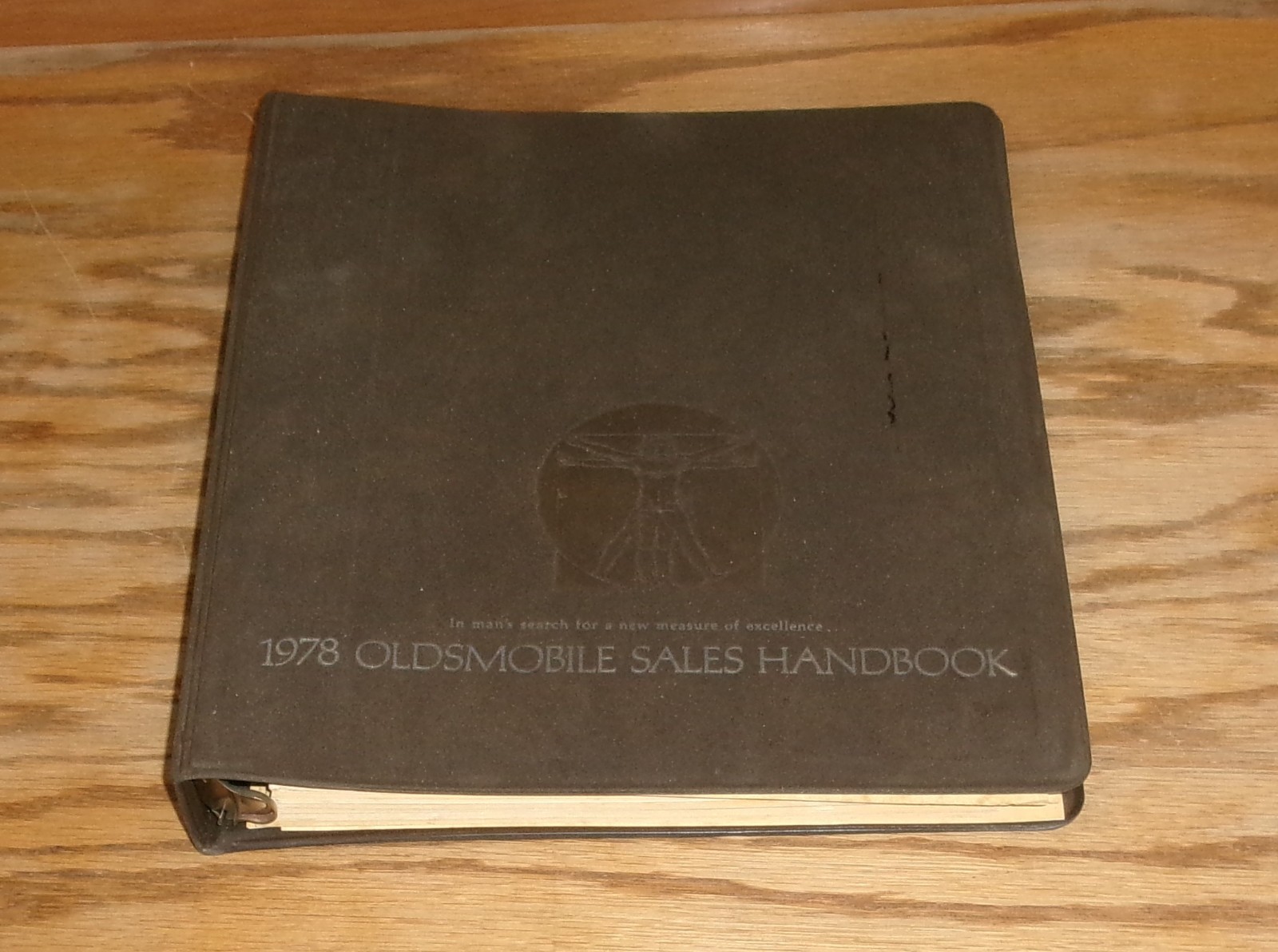 Original 1978 Oldsmobile Sales Handbook Dealer Album 78 Cutlass Toronado 98 88