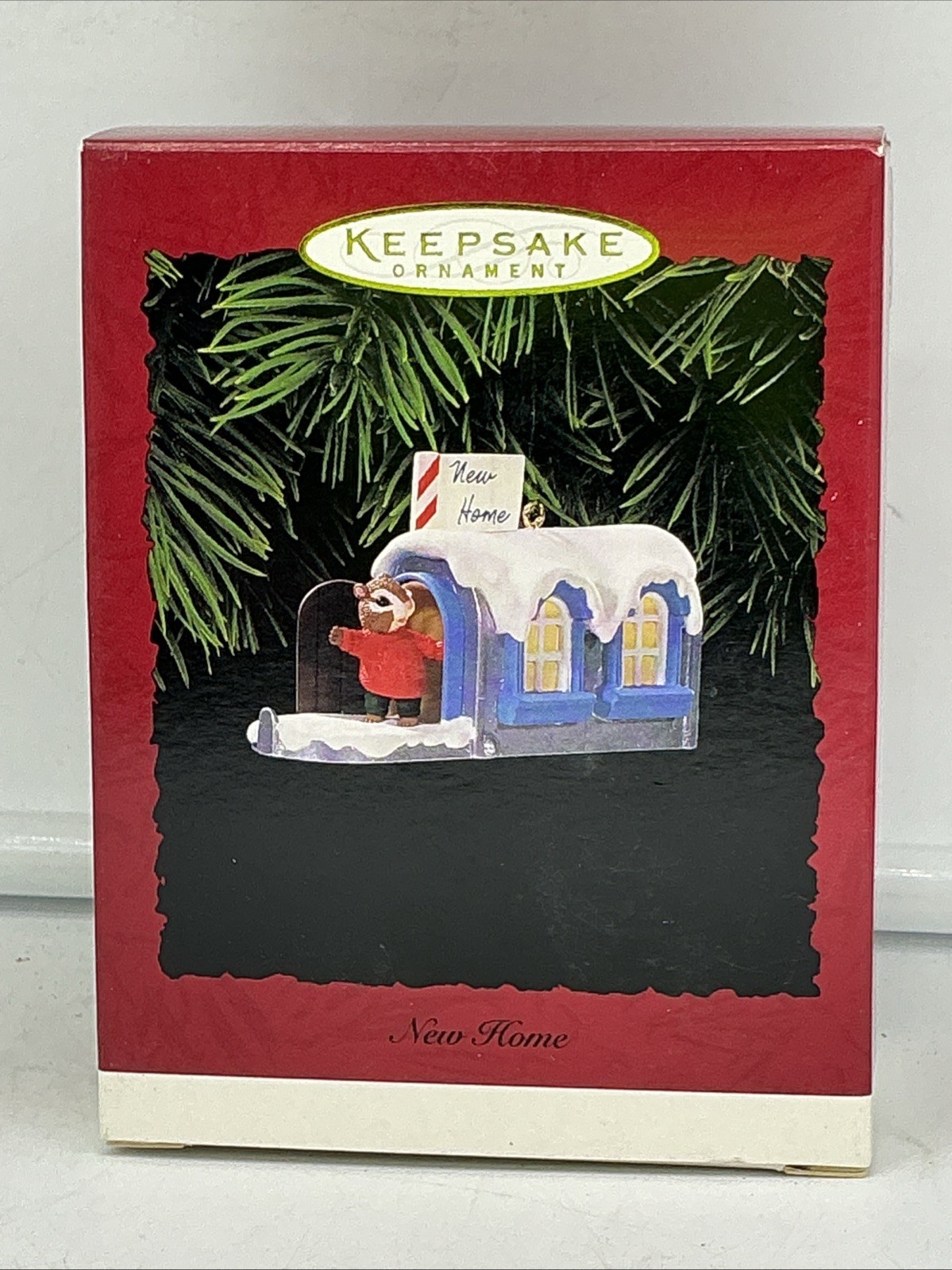 1996 Hallmark Keepsake Ornament New Home (Chipmunk) - 