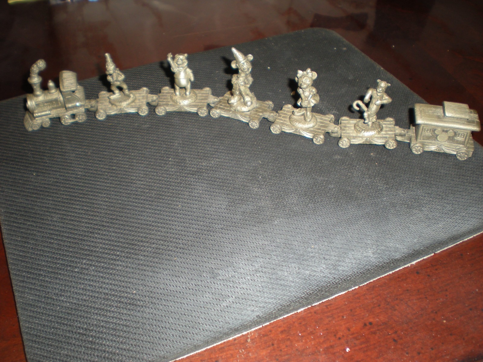 Vintage Disney Train 7 pcs.