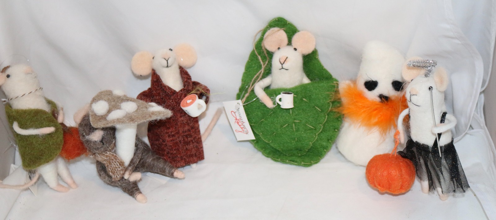 AS IS Primitives by Kathy Felt Mouse Critter Lot 6 Holiday Fall Halloween Coffee