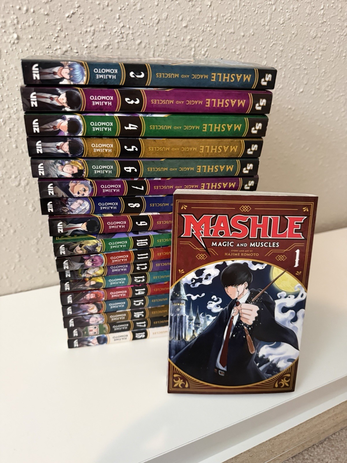 Mashle: Magic and Muscles Manga Series 1-18 Mashle: Magic and Muscles Manga Series 1-18