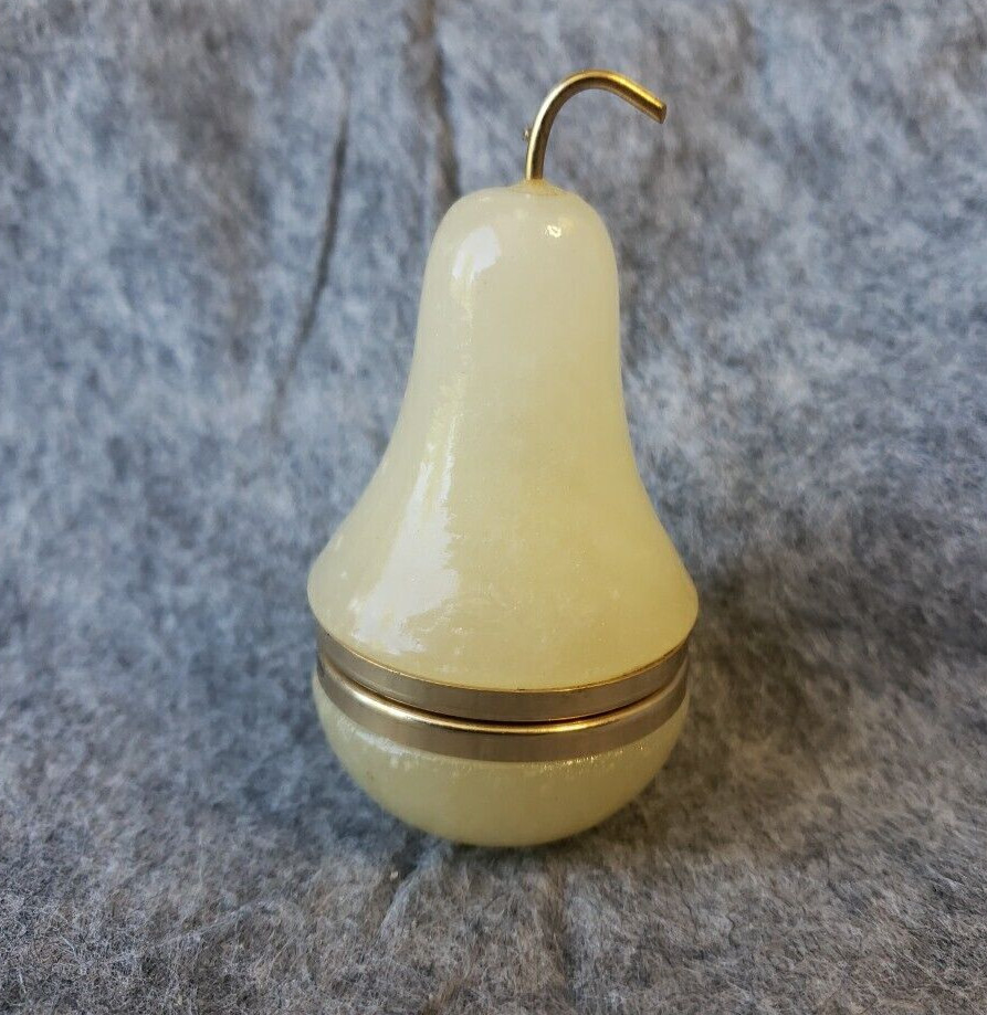 Vintage G.S.E Ottone Garantito Onyx Pear Trinket Pill Box Genuine Italian Stone Vintage G.S.E Ottone Garantito Onyx Pear Trinket Pill Box Genuine Italian Stone