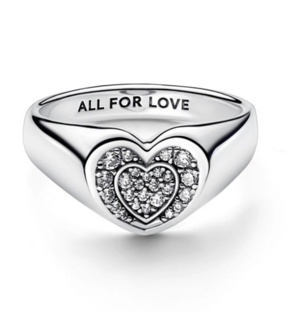 Authentic Pandora Sterling Silver Radiant Heart Ring With CZ , Sz 9 (60), 5.2 G Authentic Pandora Sterling Silver Radiant Heart Ring With CZ , Sz 9 (60), 5.2 G