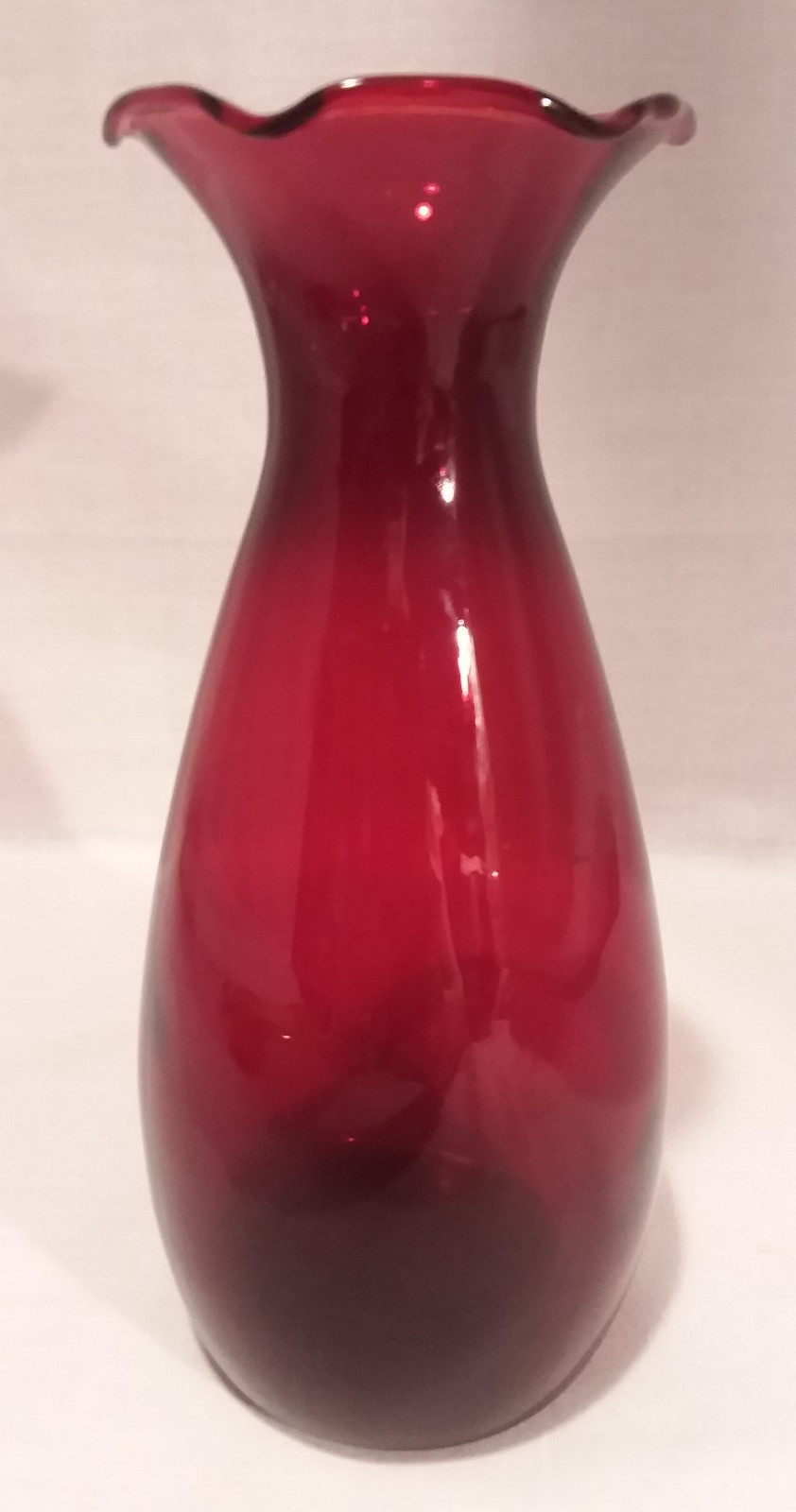 Anchor Hocking Ruby Red Glass Ruffle Vase 6.5” Tall x 3\ Anchor Hocking Ruby Red Glass Ruffle Vase 6.5” Tall x 3\
