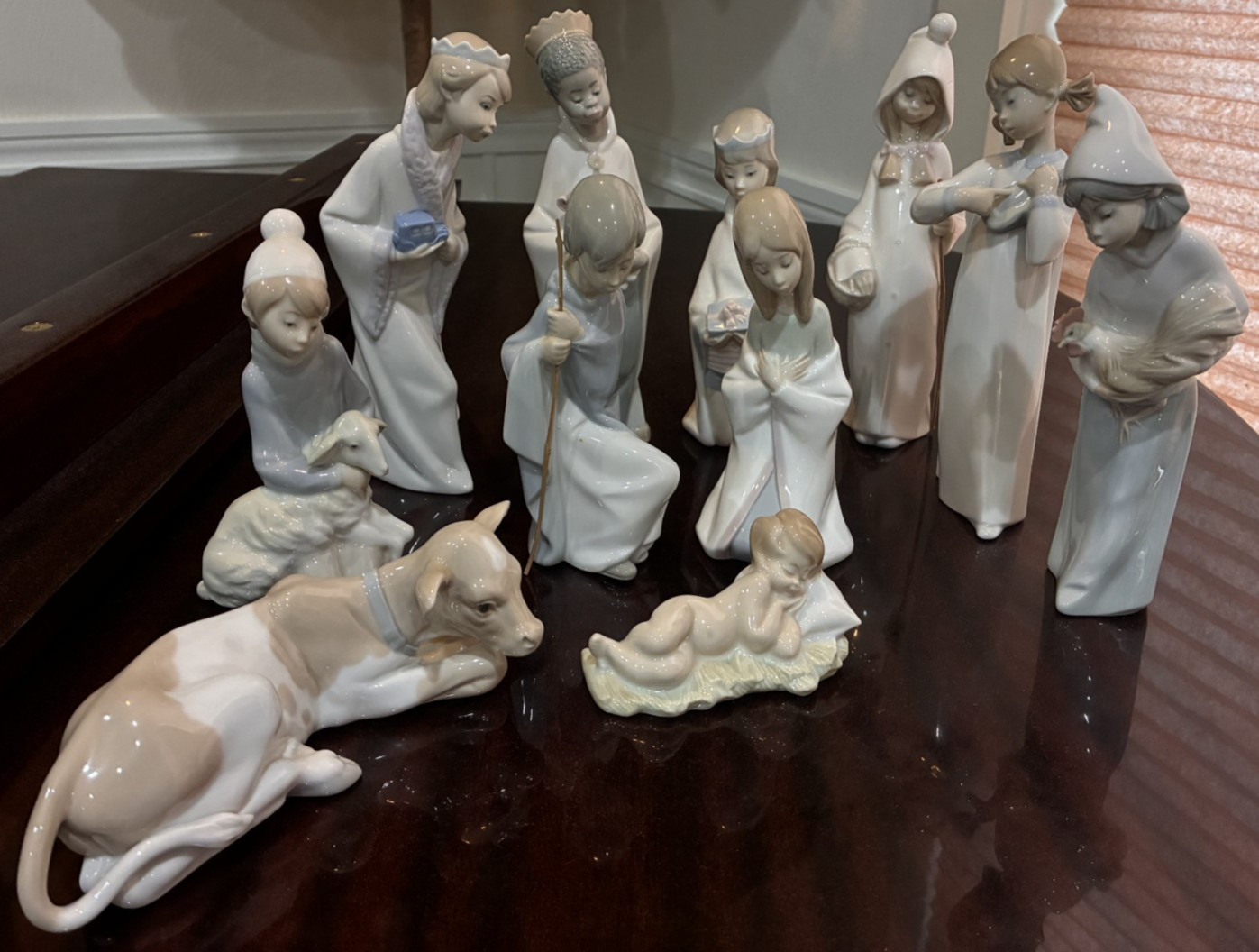 Lladro Children\'s Nativity Set 11 pieces Retired Glossy Finish Excellent