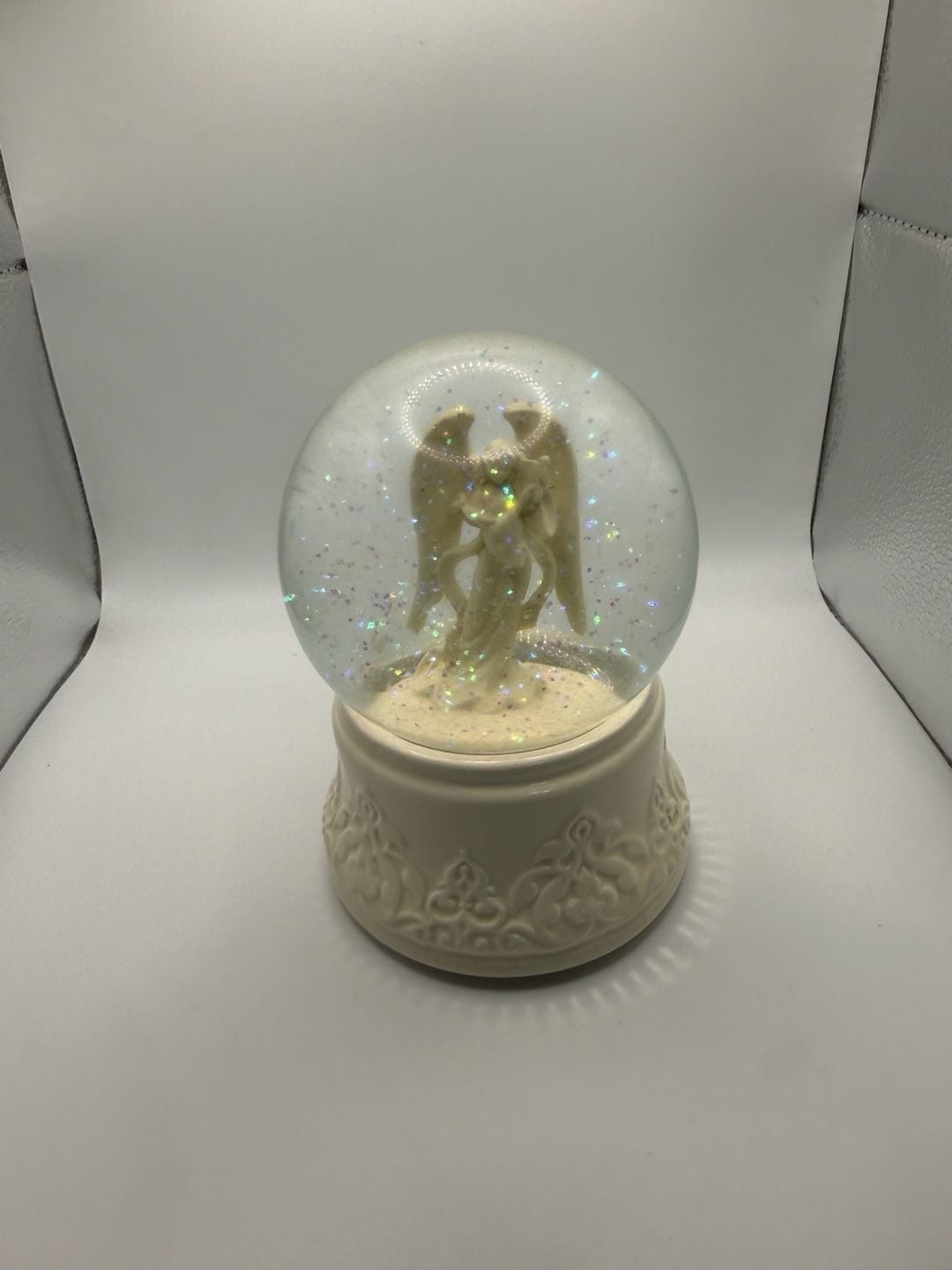 Pavilion Gift Company Guardian Angel Musical Waterglobe