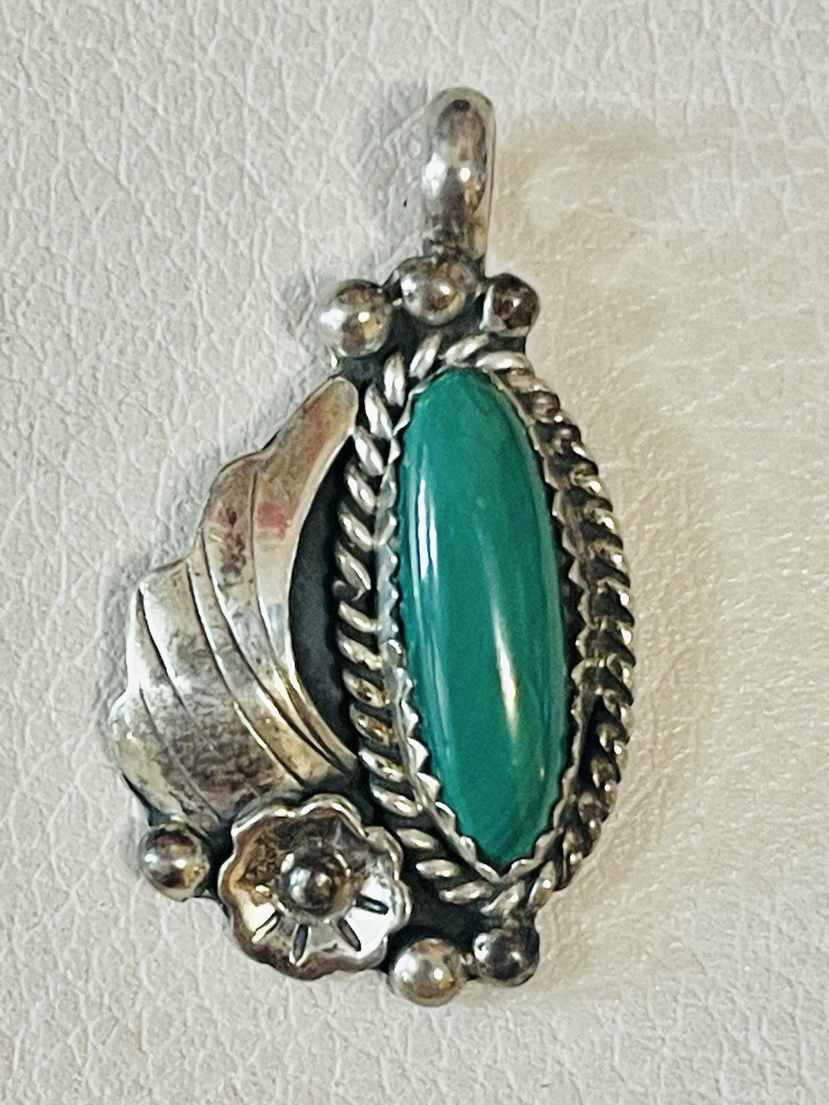VTG Native American Navajo Sterling Green Onyx Or Malachite Pendant Signed 6 G