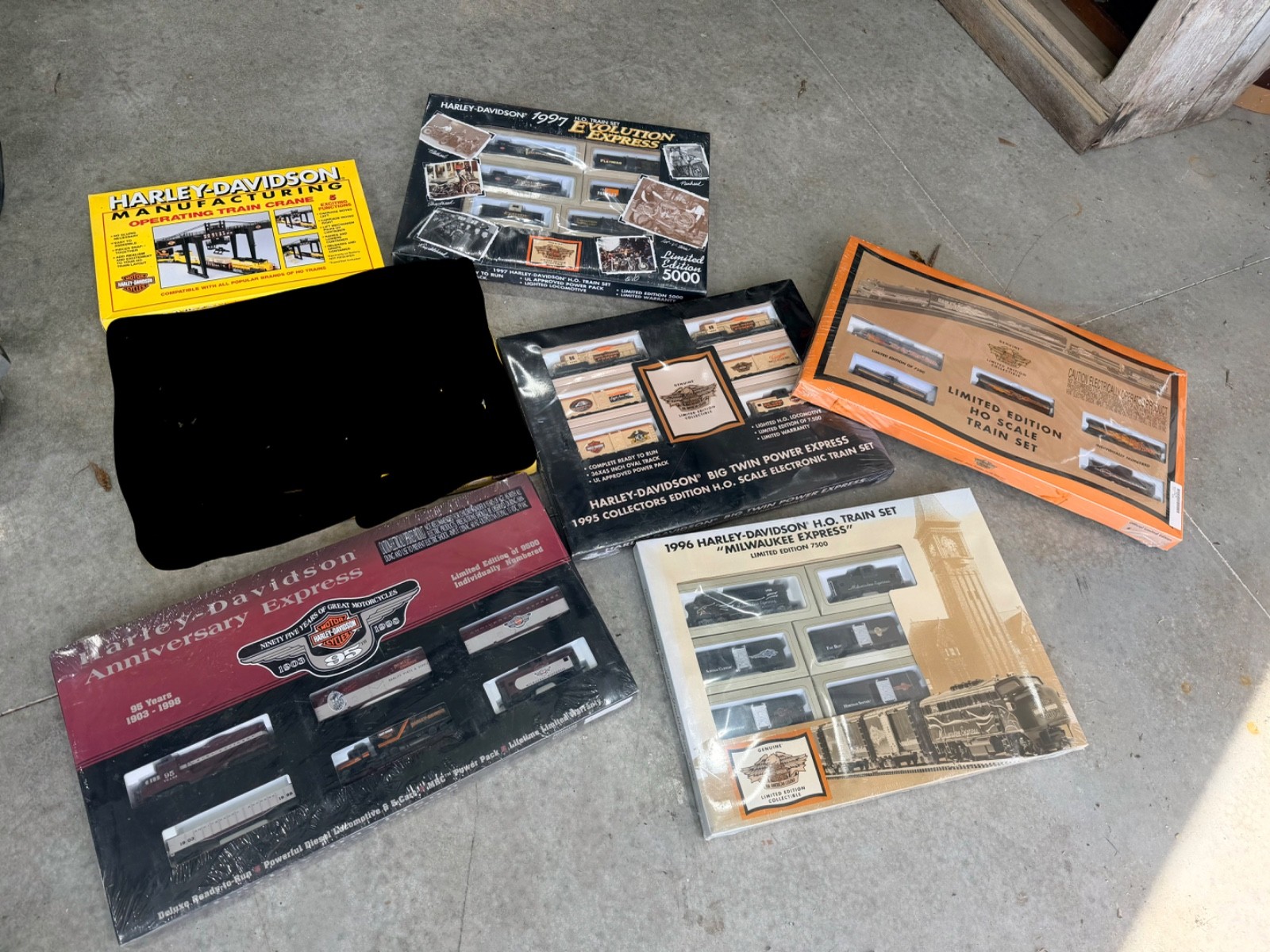 Vintage Harley Davidson Train Motorcycle Collectors Set Lot SEALED NEW 90s