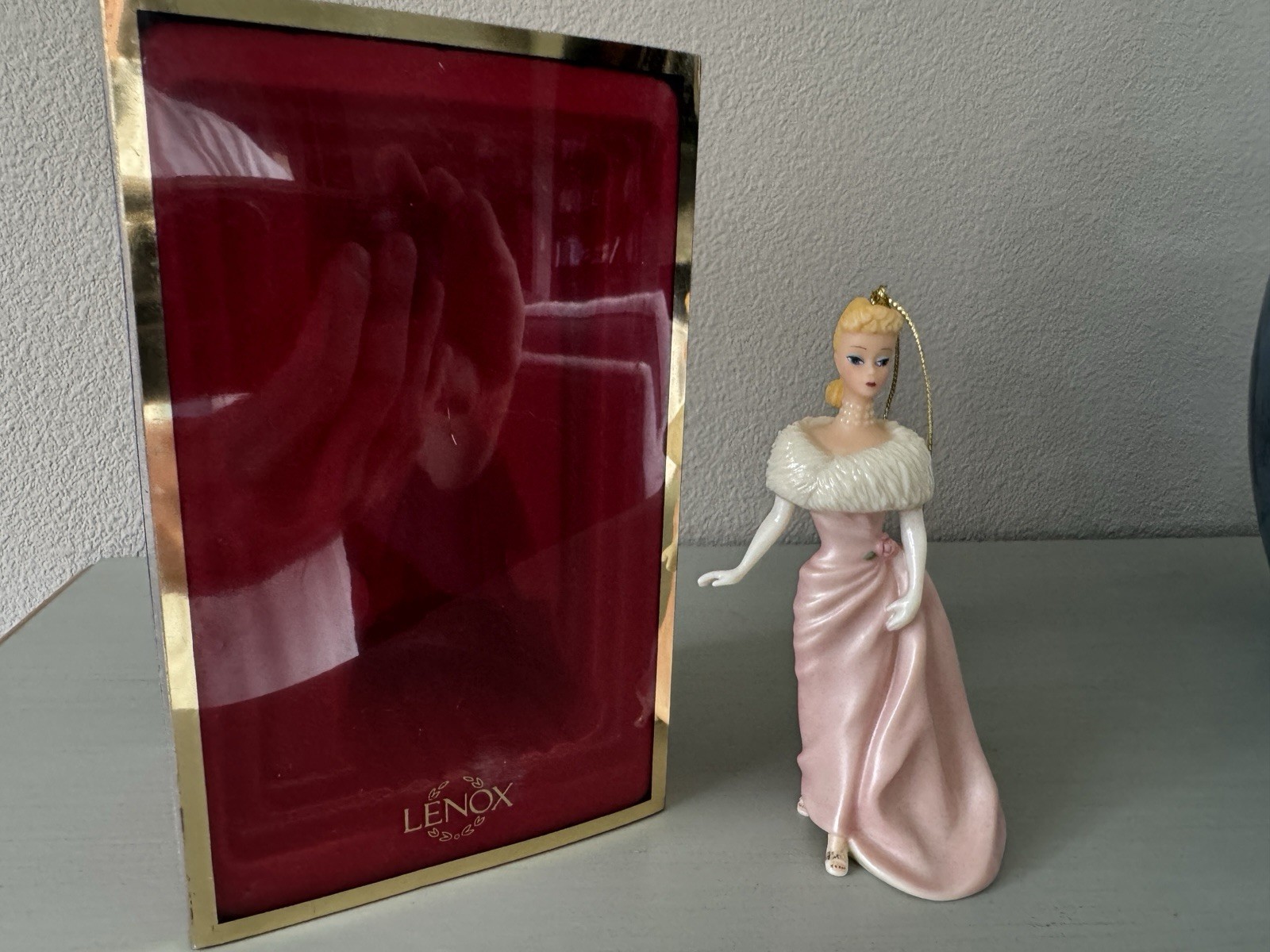 HALLMARK 2003 LENOX BARBIE PORCELAIN ORNAMENT HALLMARK 2003 LENOX BARBIE PORCELAIN ORNAMENT