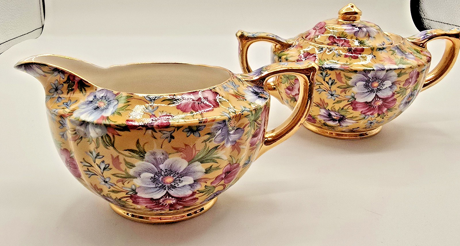 James Sadler England Sophie Chintz Cream/Sugar w/ Lid Floral w/Gold Trim