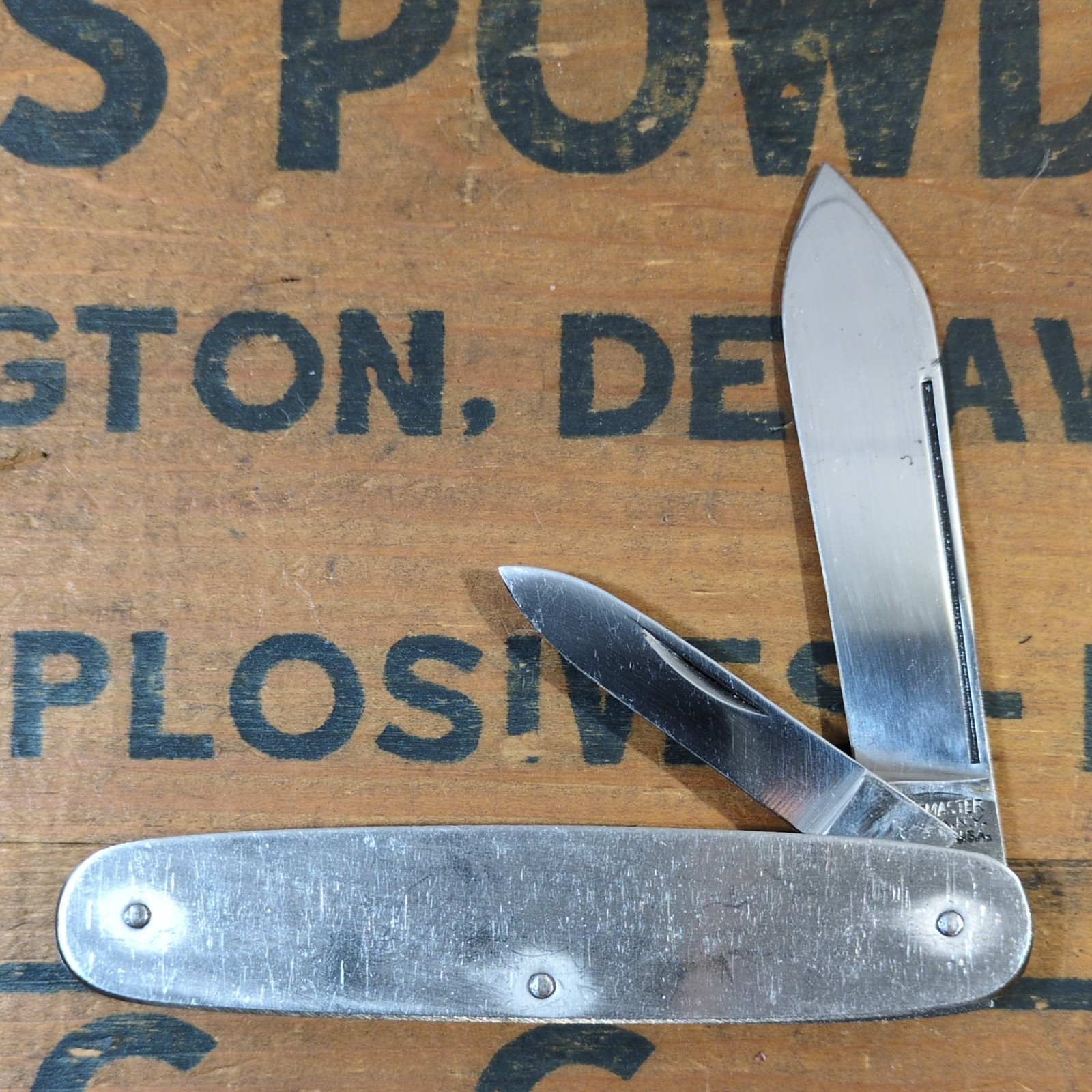 Vintage Utica Kutmaster USA Jack Knife, Metal Handles Vintage Utica Kutmaster USA Jack Knife, Metal Handles