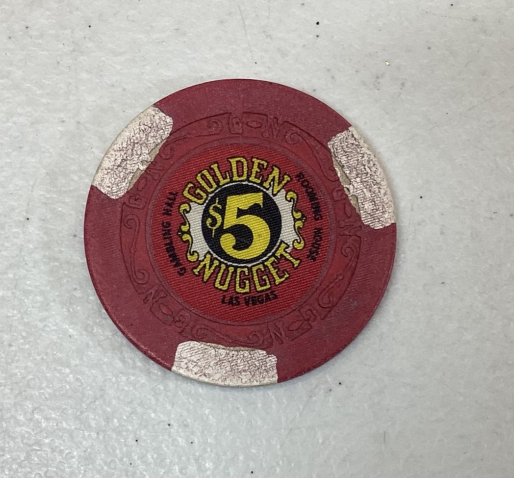 Golden Nugget Gambling Hall & Rooming House $5 Gaming Chip Las Vegas Vtg '60/70s