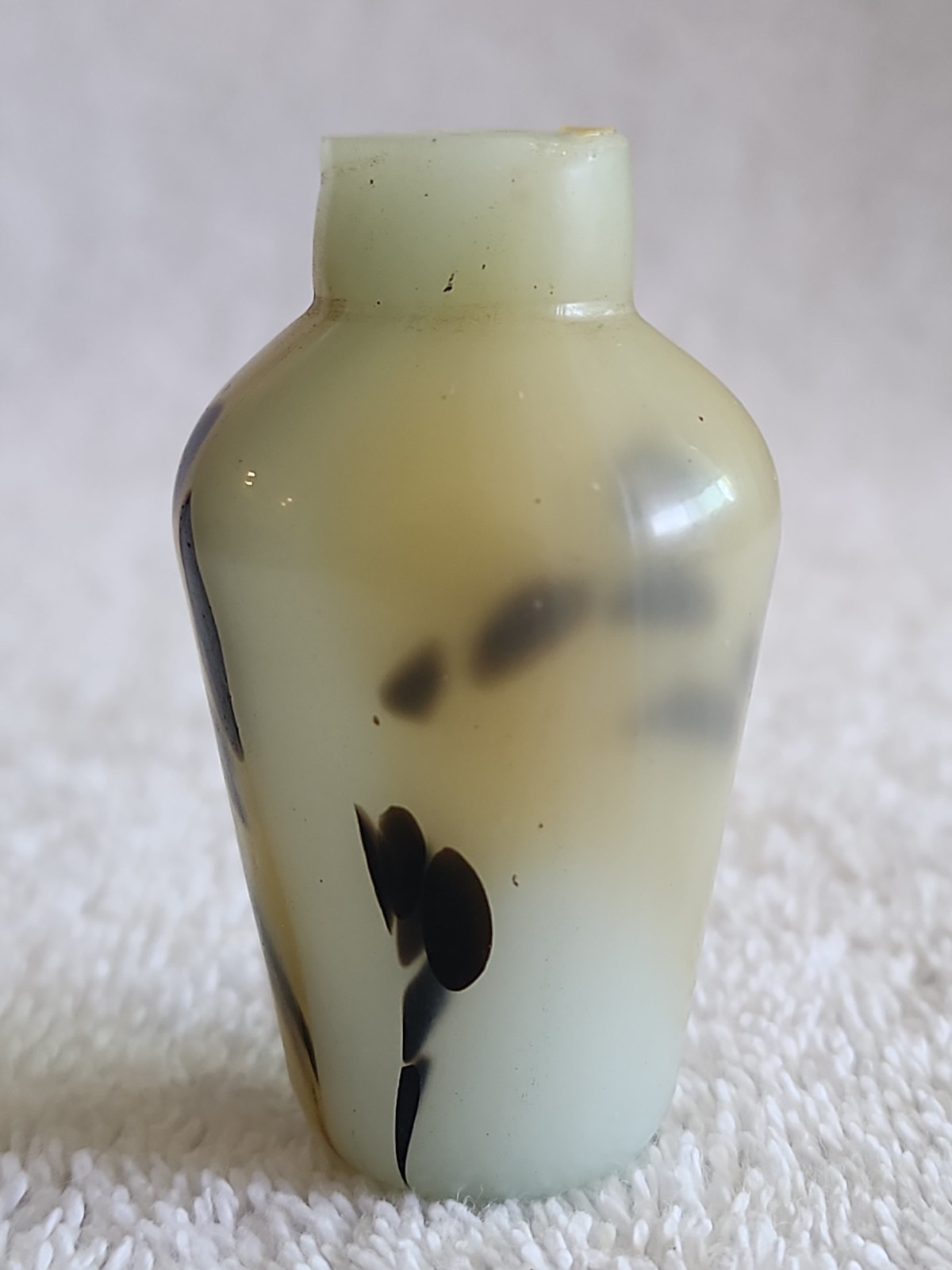 Antique Chinese Natural Agate Hard Stone Snuff Bottle Carved Scenic Asian Art