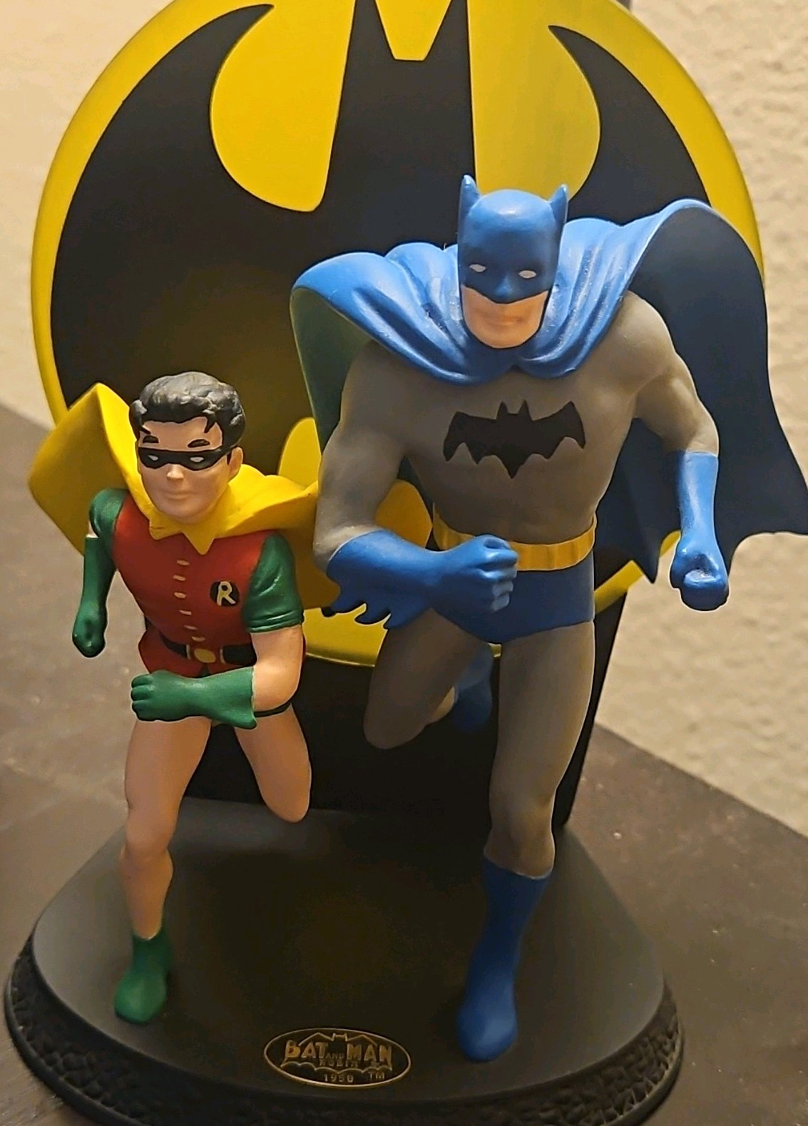 Hallmark DC Super Heroes Batman & Robin Figurine QHF3103 Multicolor 1996