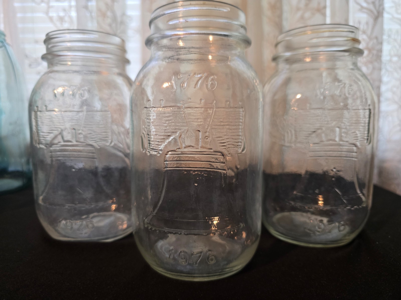 Vintage Anchor Hocking 1776~1976 Bicentennial Liberty Bell Mason Qt. Canning Jar