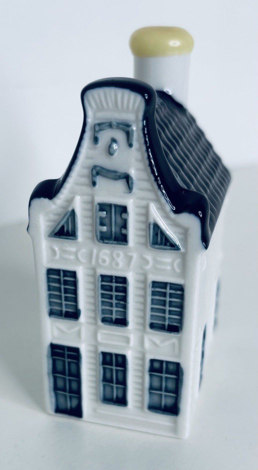 KLM Delft Blue Miniature Canal House #13 BOLS Made in Holland SEALED Empty 2021