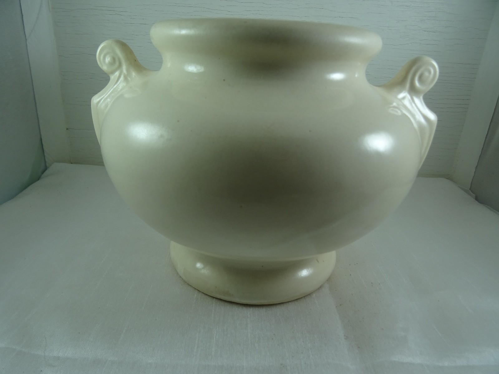 Vintage McCoy Double Swirled Handled Vase Planter 1930-40's  6.5