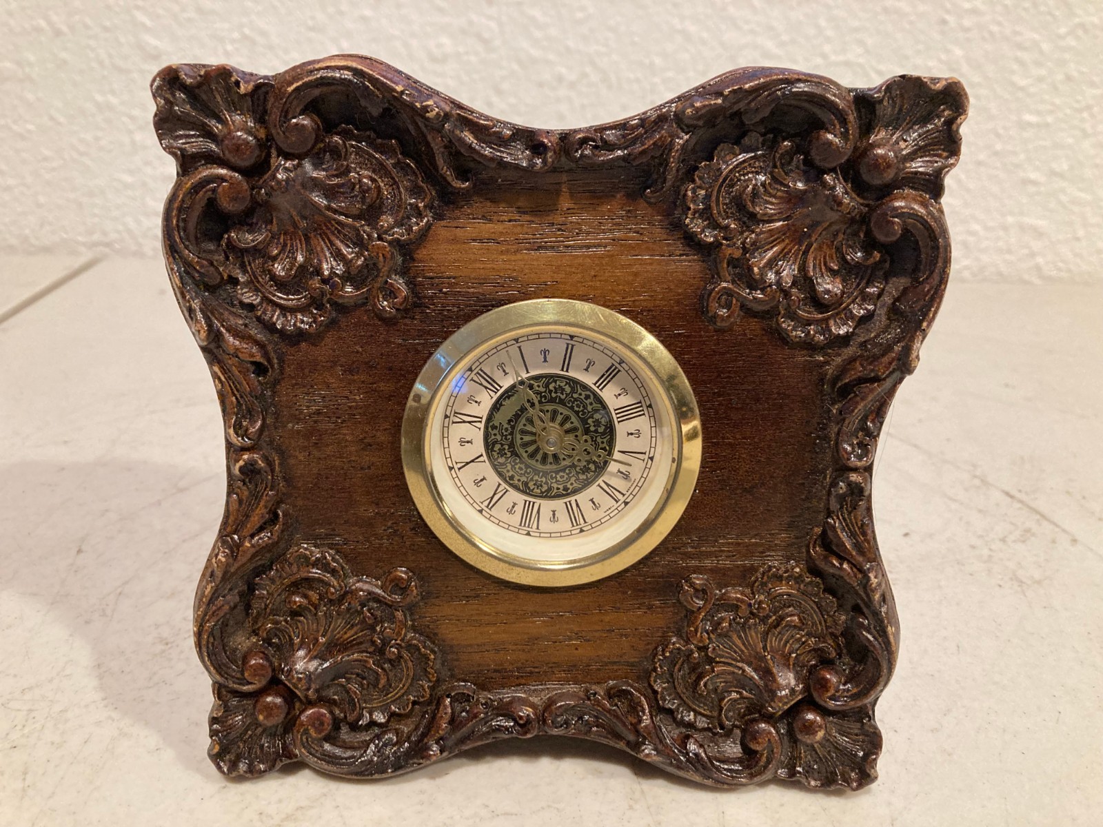 1980 Wood Shelf Mantle Clock Carved Bronze Gold Tone Wind Up Working 1980 Wood Shelf Mantle Clock Carved Bronze Gold Tone Wind Up Working