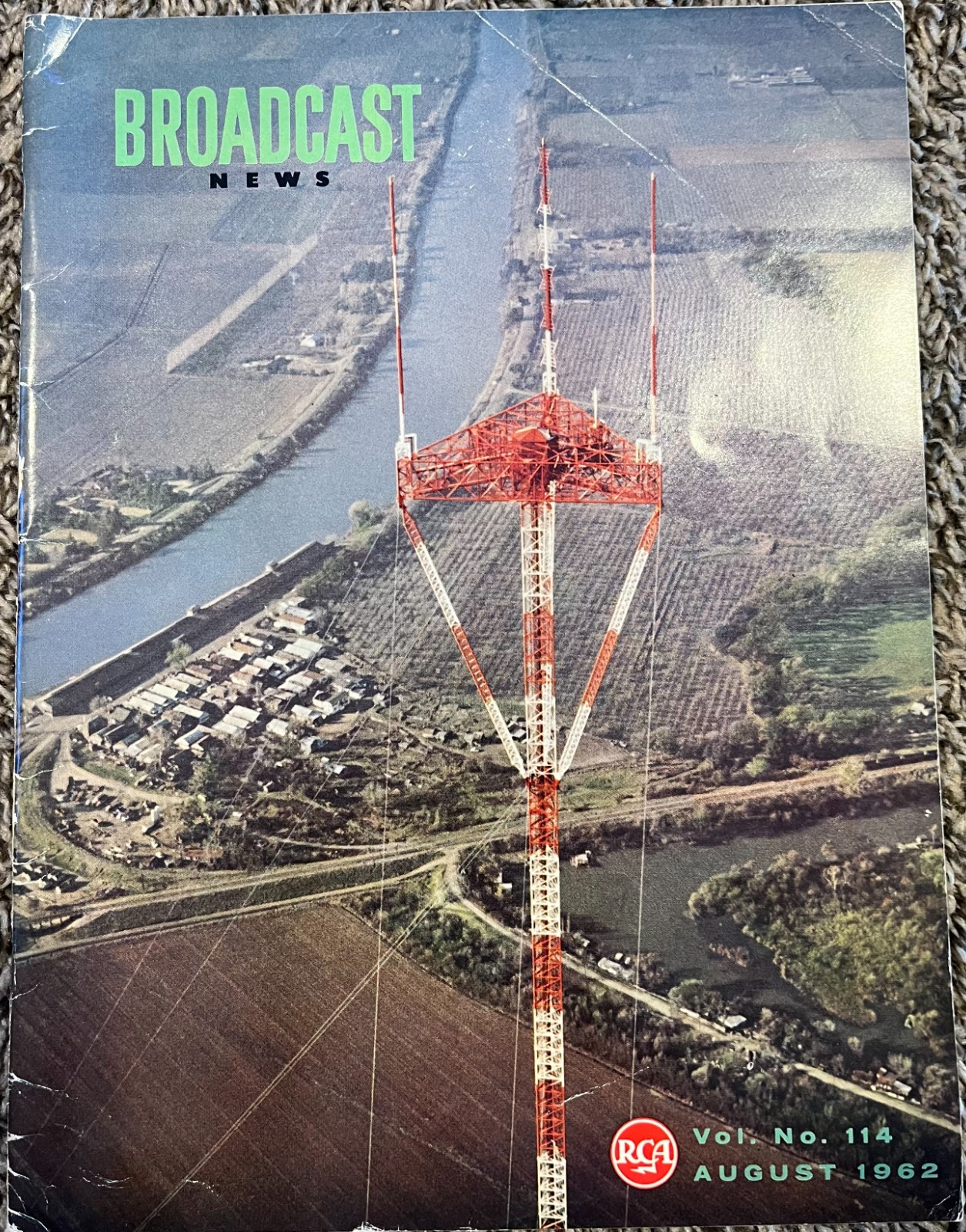Vintage RCA Broadcast News Magazine #114 August 1962