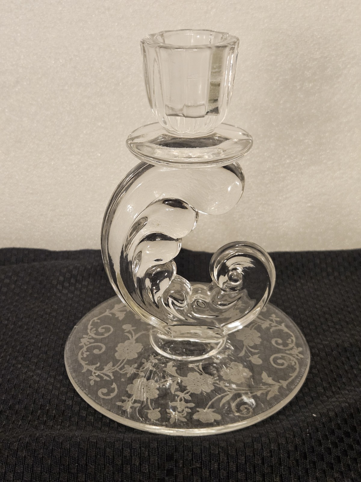 FOSTORIA BUTTERCUP CANDLEHOLDER ETCHED 1940'S PLUME STEM DESIGN 6 X 4.5