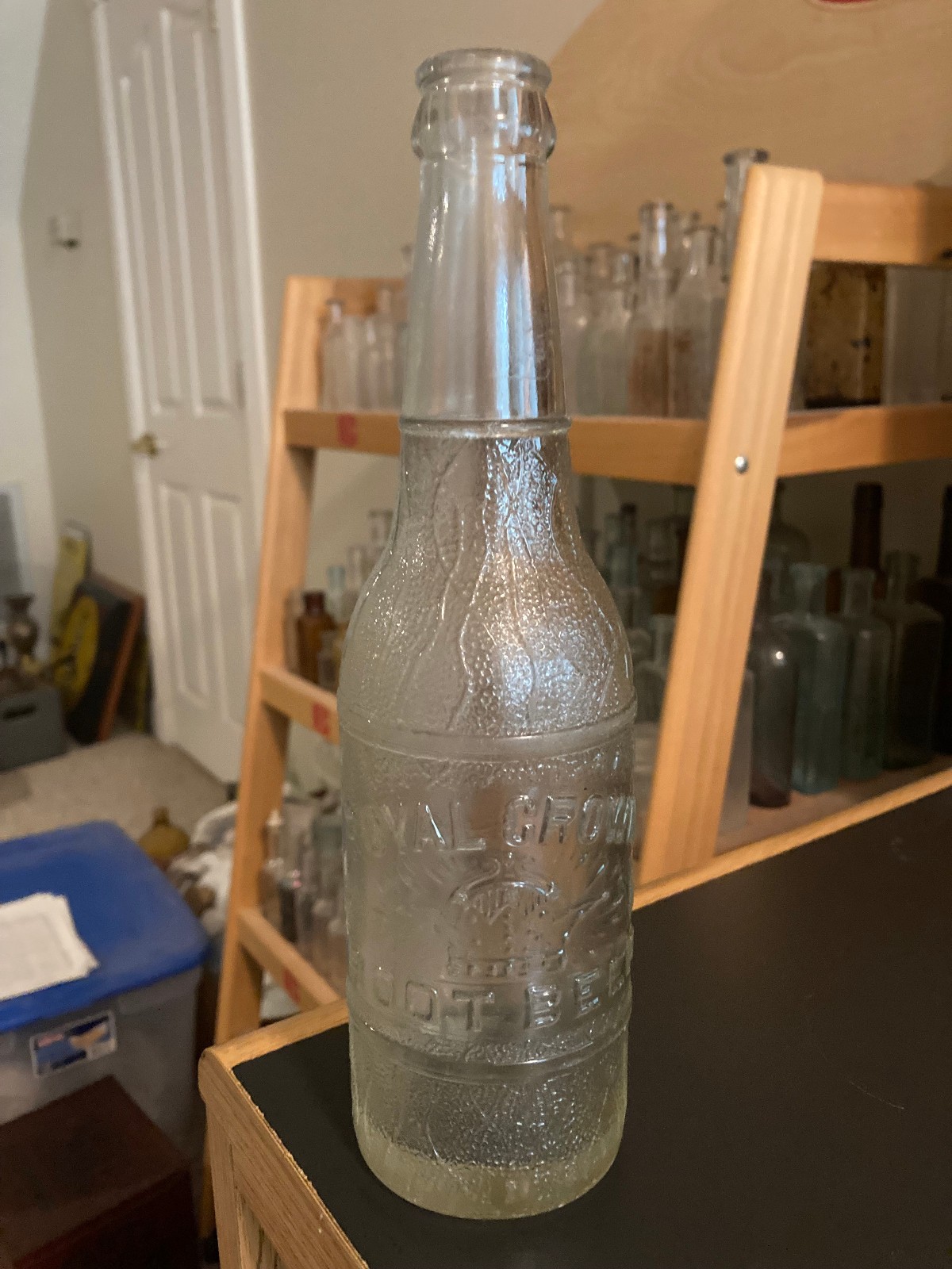 ART DECO ROYAL CROWN ROOT BEER BOTTLE BATON ROUGE, LA. LOUISIANA 3 RIVERS TEXAS ART DECO ROYAL CROWN ROOT BEER BOTTLE BATON ROUGE, LA. LOUISIANA 3 RIVERS TEXAS