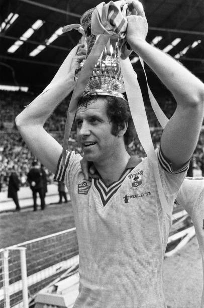 Southampton 1-0 Manchester United FA Cup Final 1976 Wembley Stadiu- Old Photo 14