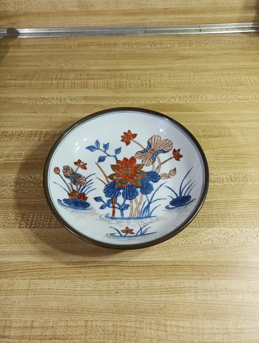 Ardalt No 3902 Hand Painted Hong Kong Gold