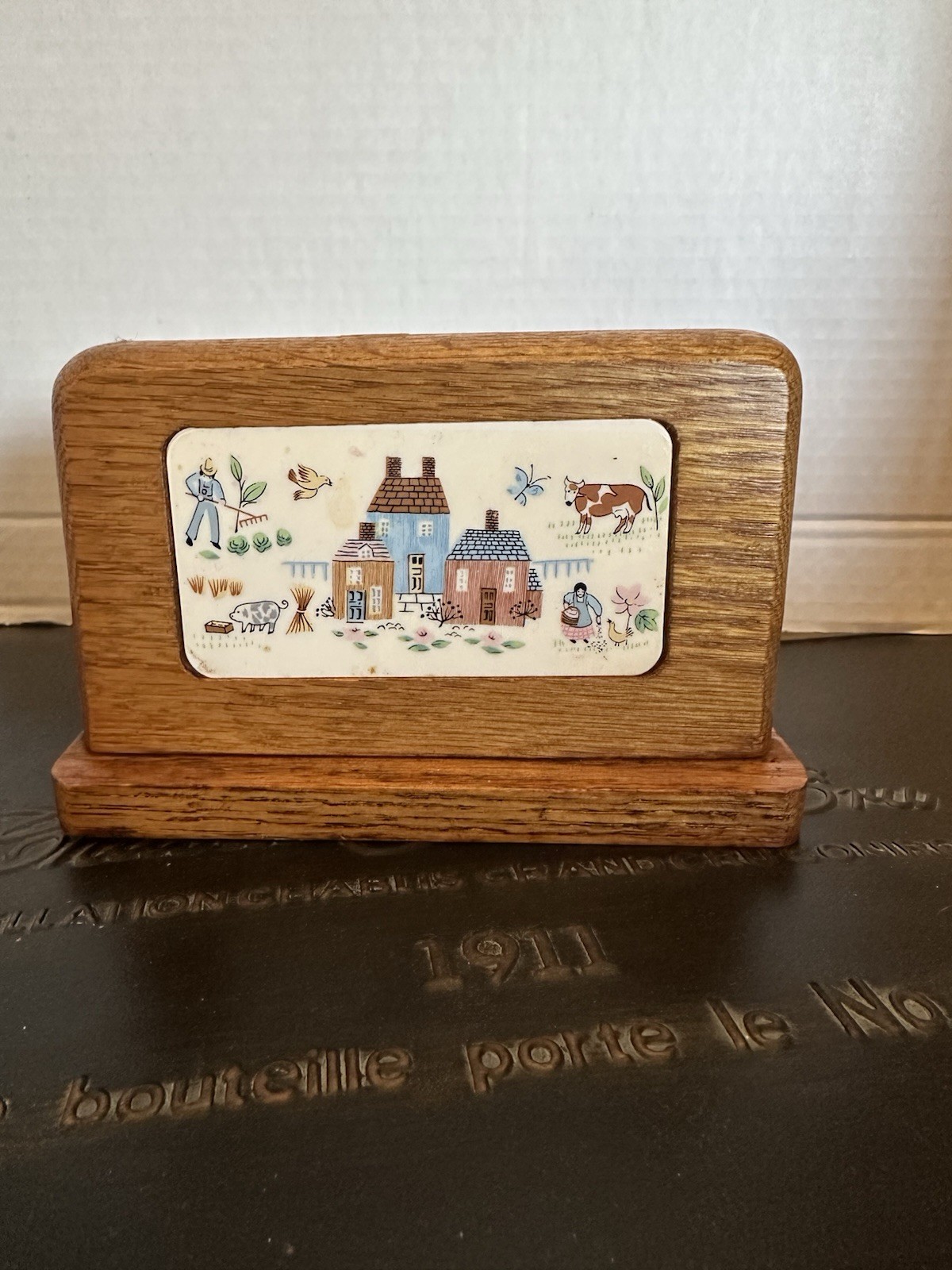 Vtg HEARTLAND Wooden Napkin Holder Tile Inset Farm Country Village ~ NICE