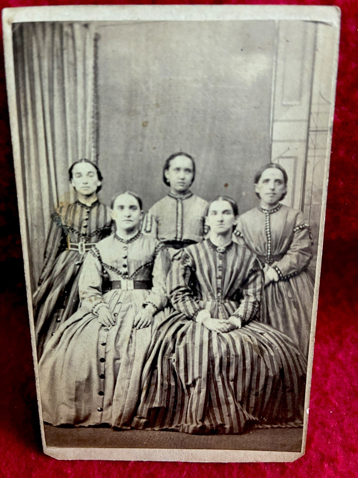 CDV 1860-80’s Five Women - Sisters??- No Photog or location CDV 1860-80’s Five Women - Sisters??- No Photog or location