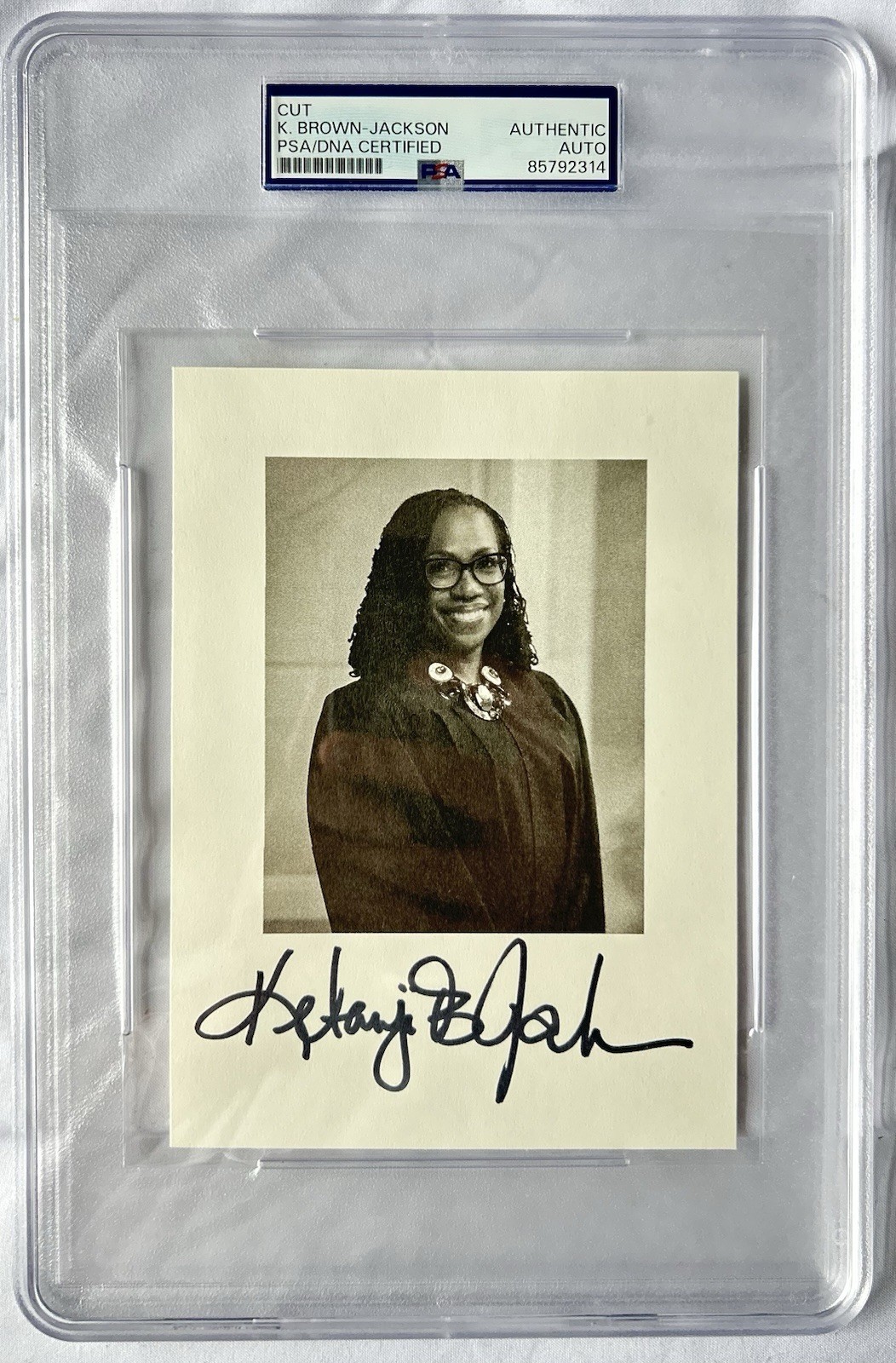 Ketanji Brown Jackson Signed Supreme Court Justice Portrait Print PSA/DNA Ketanji Brown Jackson Signed Supreme Court Justice Portrait Print PSA/DNA