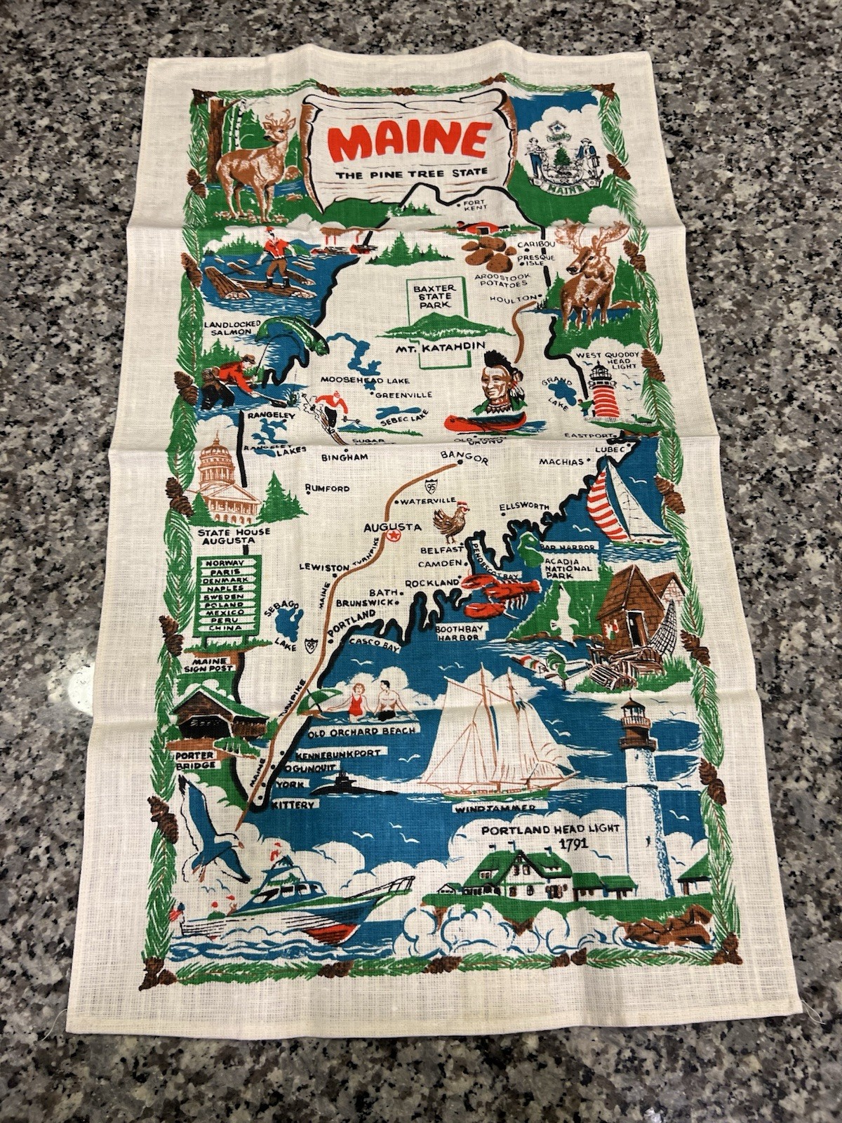 Vintage 1970s Maine Pictorial Map Linen Tea Towel Souvenir Lobster Moose
