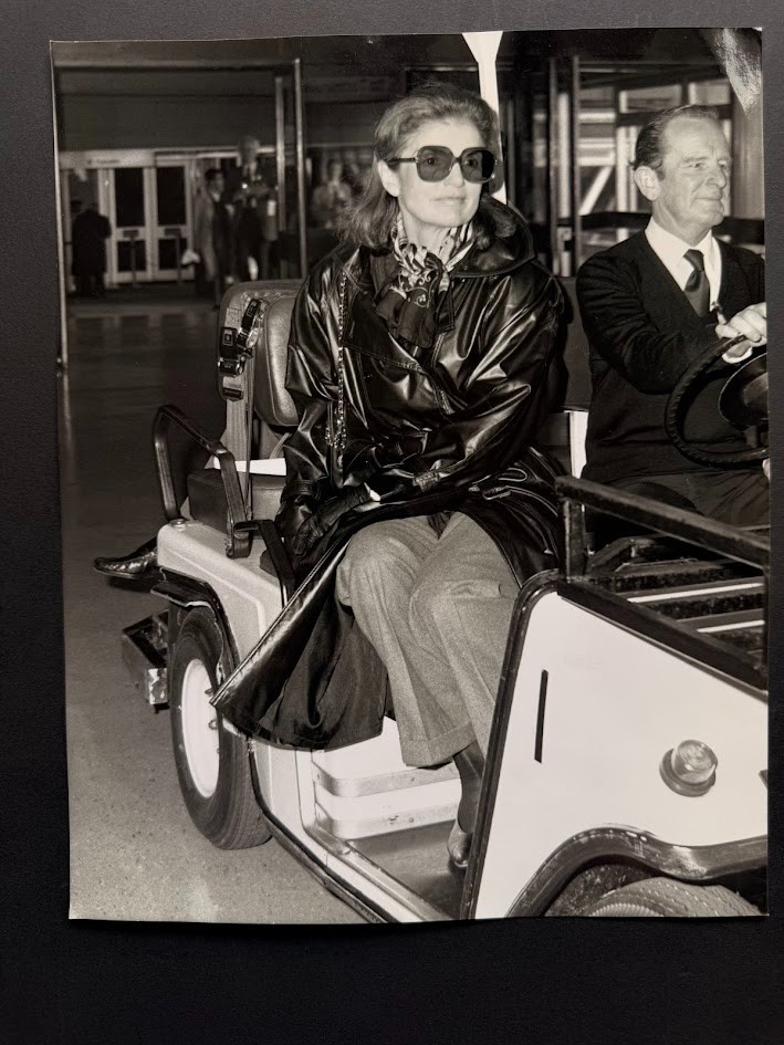 Jacqueline JACKIE Kennedy Onassis Vintage Rare Original Press Photo