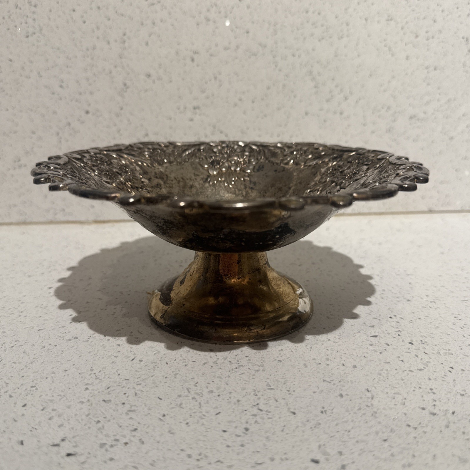Vintage Tarnish Protected Ornate Silverplated Dish w/Pedestal Vintage Tarnish Protected Ornate Silverplated Dish w/Pedestal