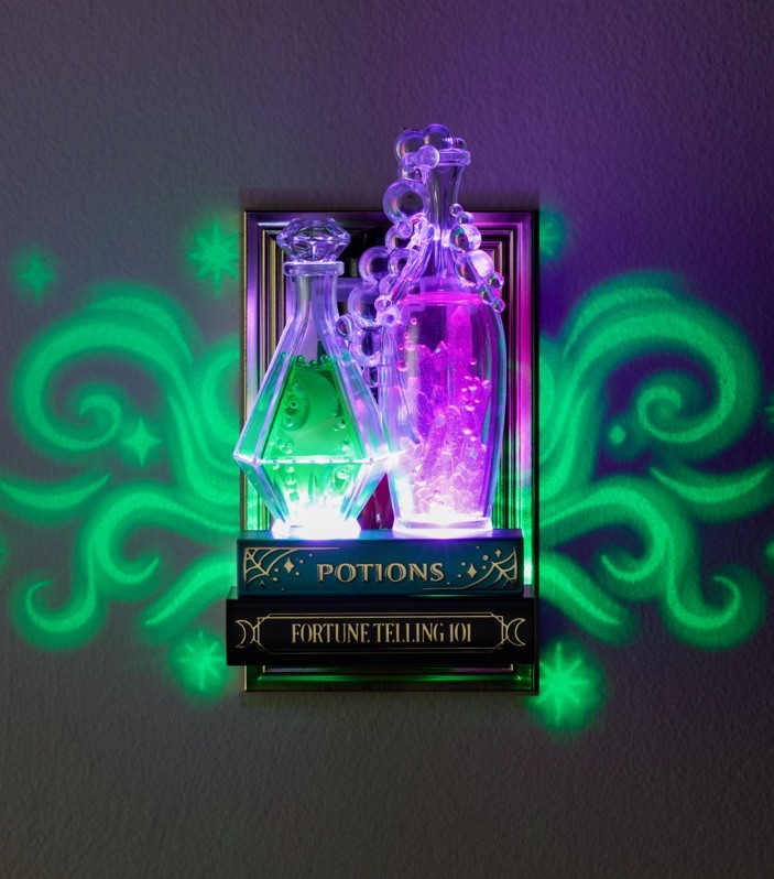 New Bath & Body Works Halloween light up Potion projector wallflower
