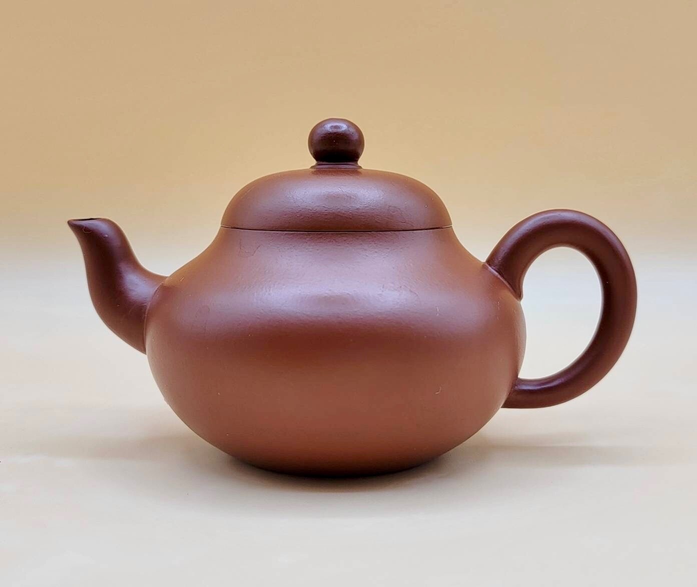 Zisha Teapot - Authentic Zhu Ni \'Red Clay\' Yixing Clay Teapot - 170ml
