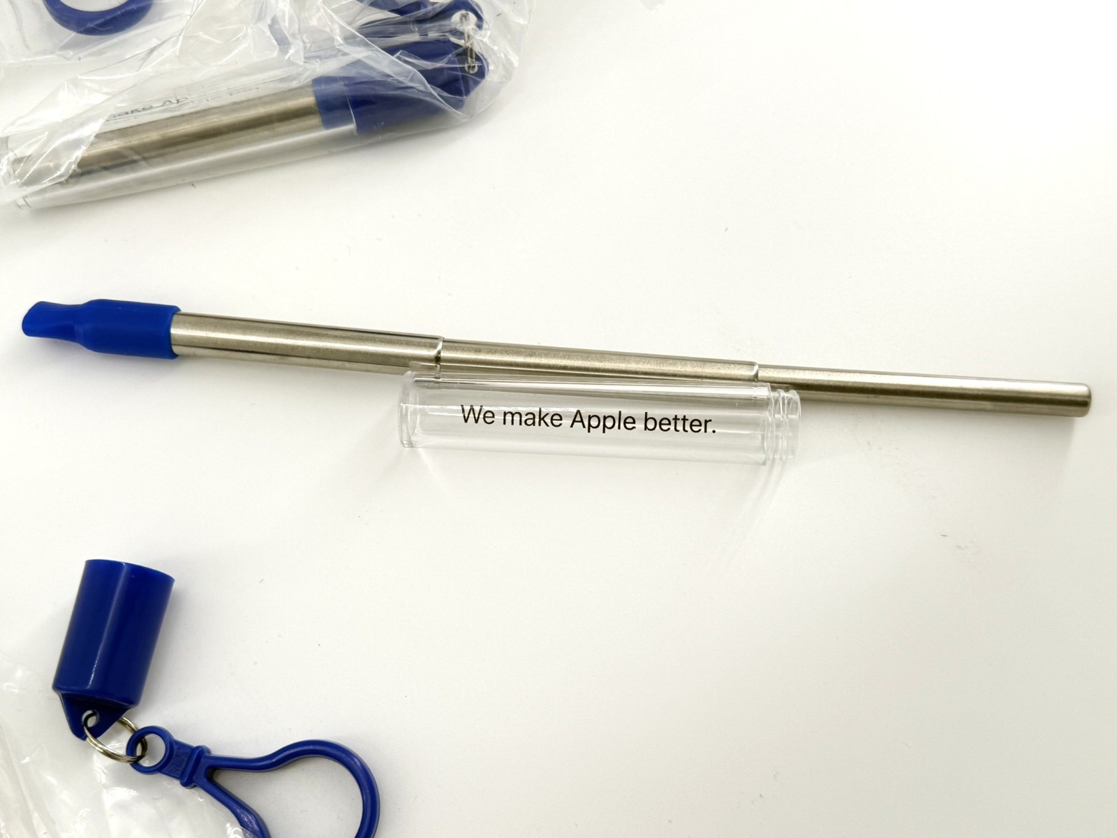 Apple Employee Exclusive We Make Apple Better Collapsible Straw Keychain Lot 13