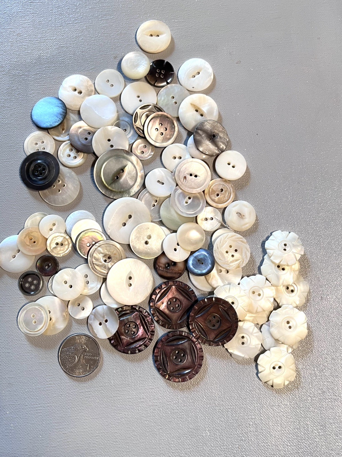 VTG  Antique Buttons MOP Pearl Carved Shell  Multi Size Lot of 85/ craft/reuse