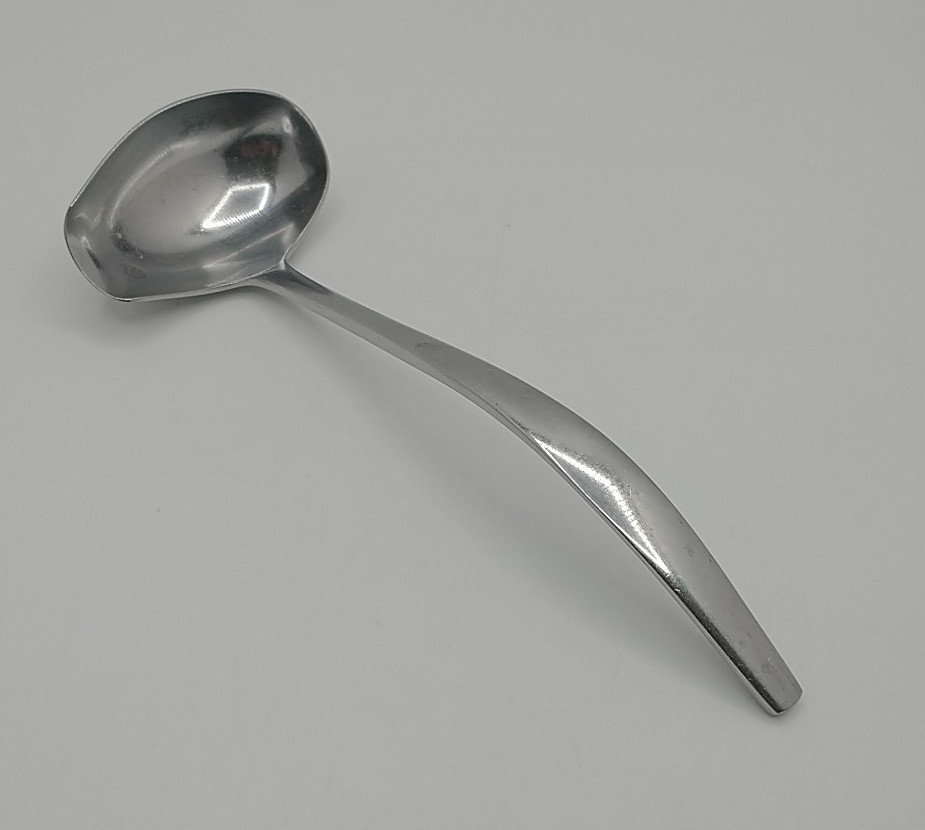 Dansk Variation V Gravy Ladle IHQ Denmark 6 3/4\