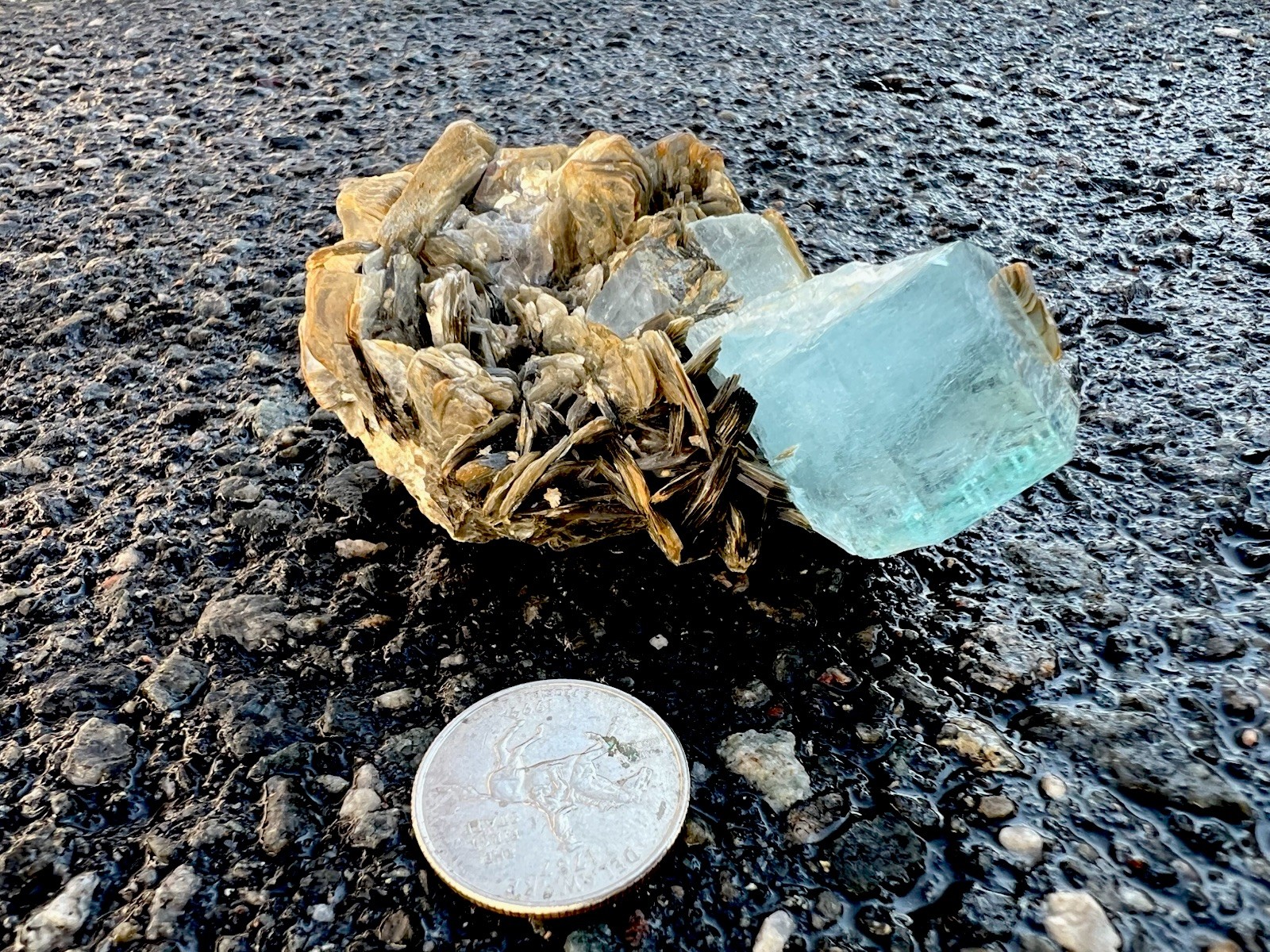 Pakistan Gilgit Aquamarine Specimen With Mica 6.6 Oz