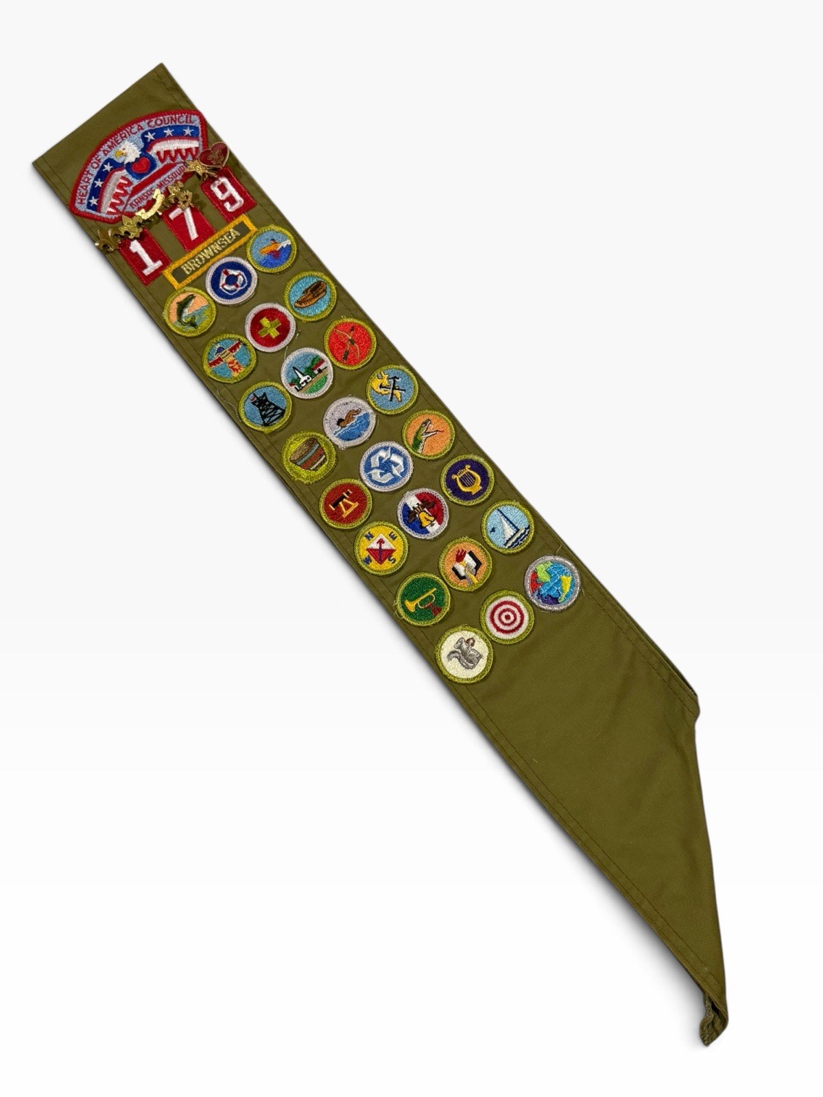 Vintage BSA Boy Scout Merit Badge Sash Heart of America Council Troop 179 Pins