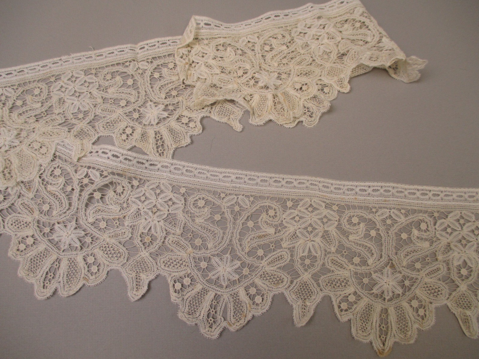 Antique Victorian Honiton Lace Flounce