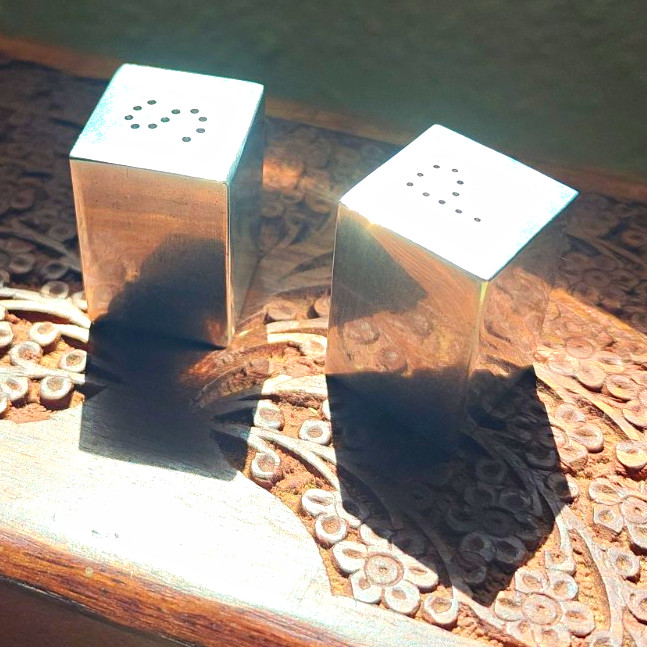 Rare 1935 Charles Sheeler Art Deco Aluminum Cube Salt & Pepper Shakers Revere