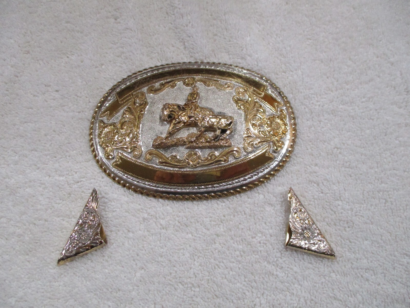 CRUMRINE BELT BUCKLE AND FANCY COLLAR TIPS 22K GOLD ON STERLING NICKEL BACK