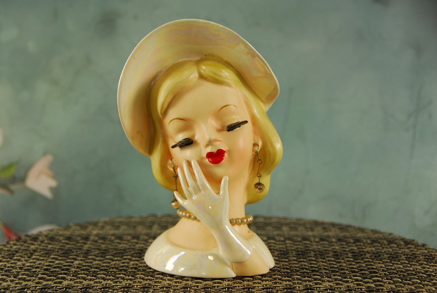 LOVELY~ Vintage Lefton #1115 Pearlescent Lady Head Vase Blonde w/ Earrings & Hat LOVELY~ Vintage Lefton #1115 Pearlescent Lady Head Vase Blonde w/ Earrings & Hat