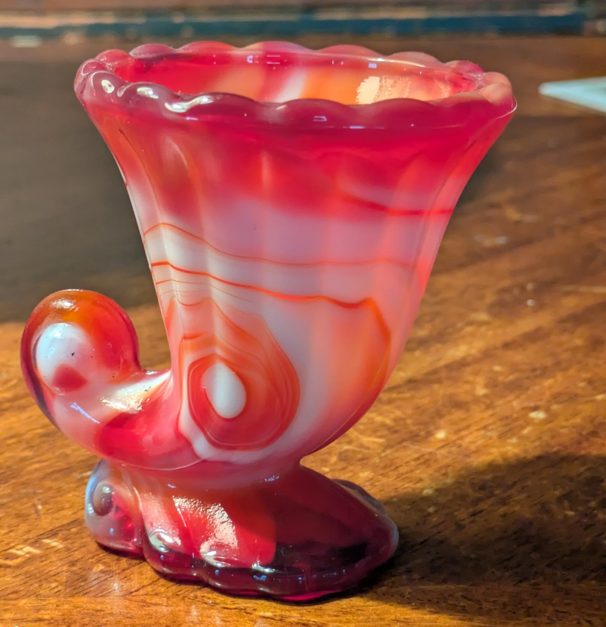 Imperial Slag Glass Cornucopia Toothpick Holder Red/White Vintage EXCELLENT