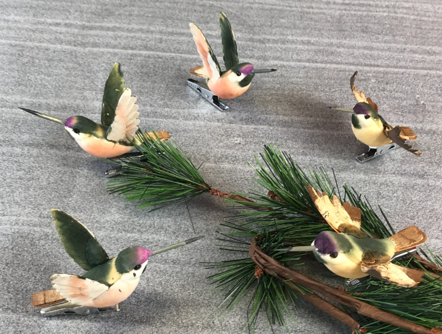 5 Vintage Handpainted HUMMINGBIRD Ornaments on Clips Beautiful
