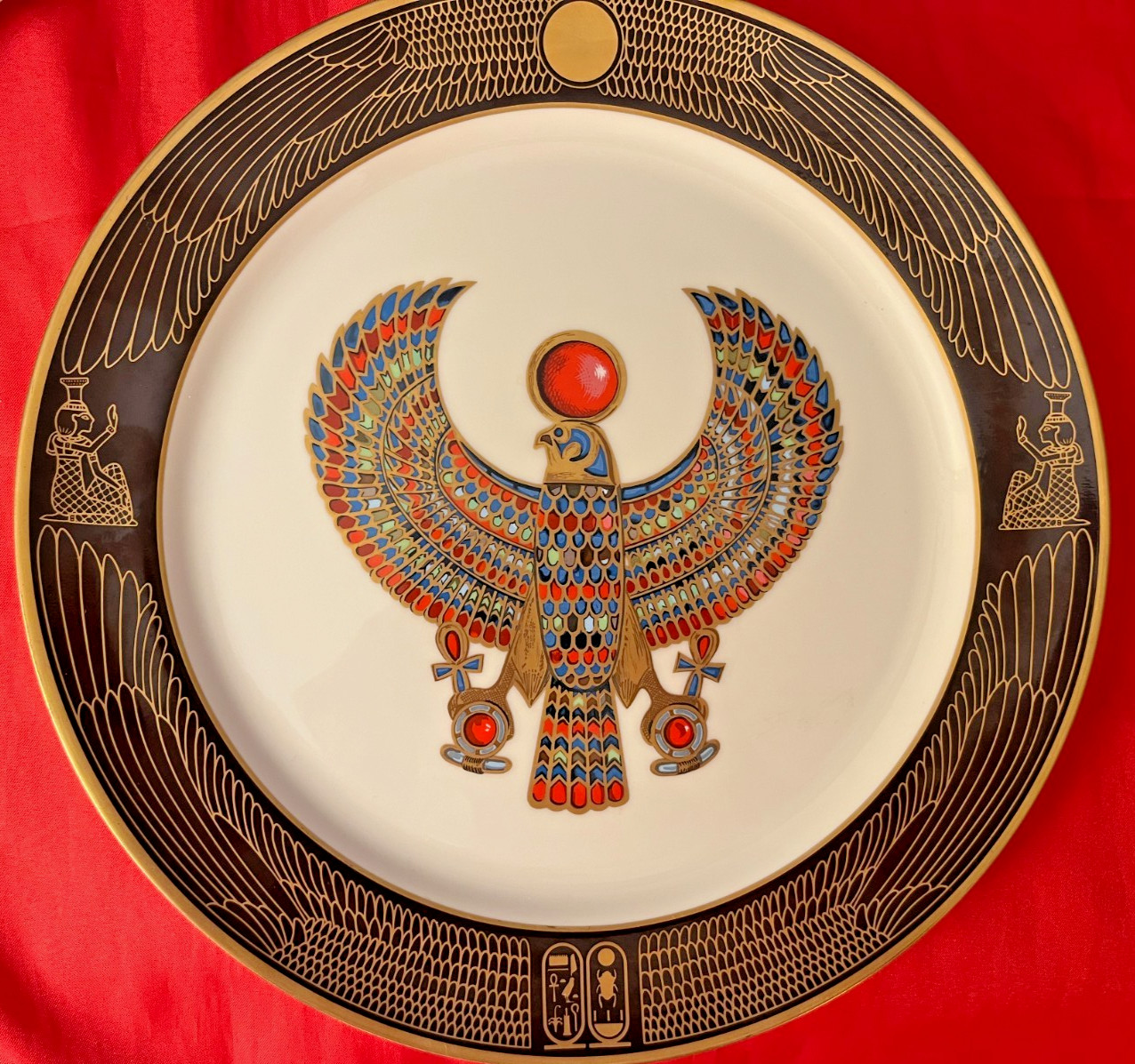 3 Vintage 10 3/4 inch Plates KING TUT'S GOLDEN TREASURES 1977-1979