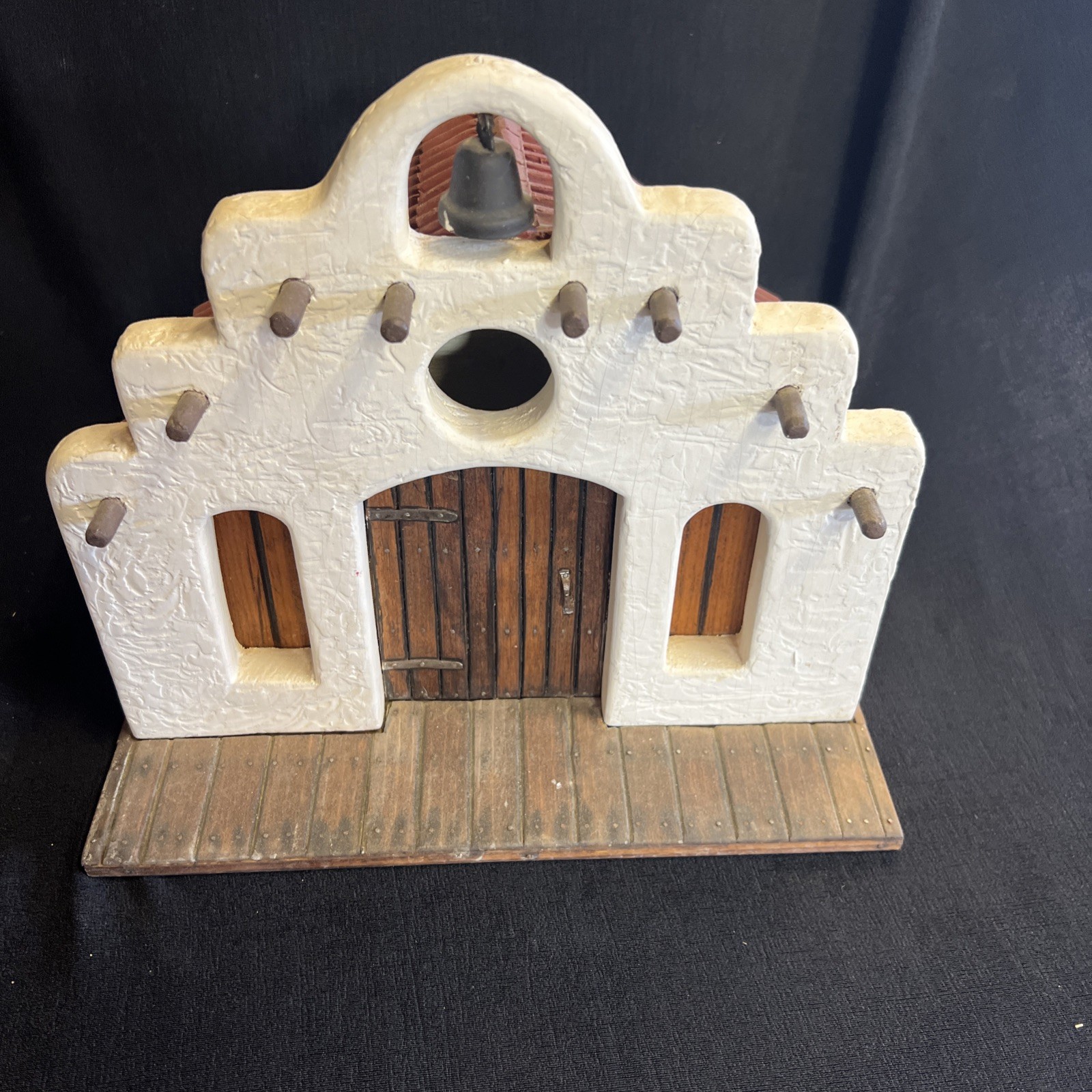Native American Indian Vintage Pueblo House Model ￼