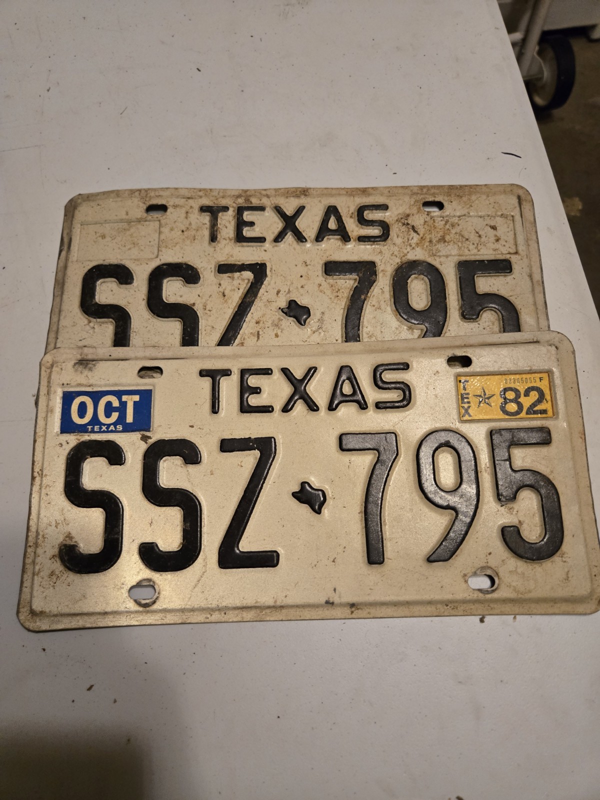 Texas License Plates Pair Matched Set SSZ 795 w/ Oct 1982 Sticker